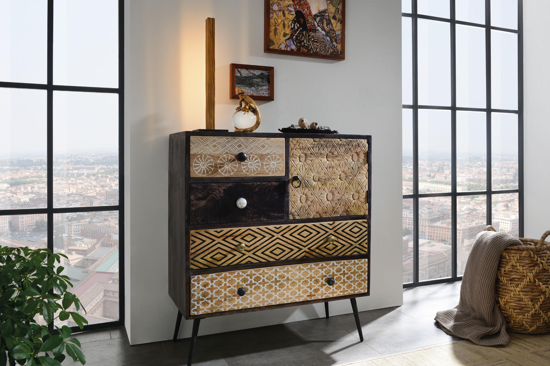 Moderne und Stylische Kommode in Hochhaus - XXXLutz